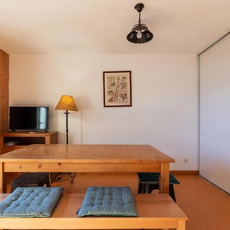 Les Biches By Interhome